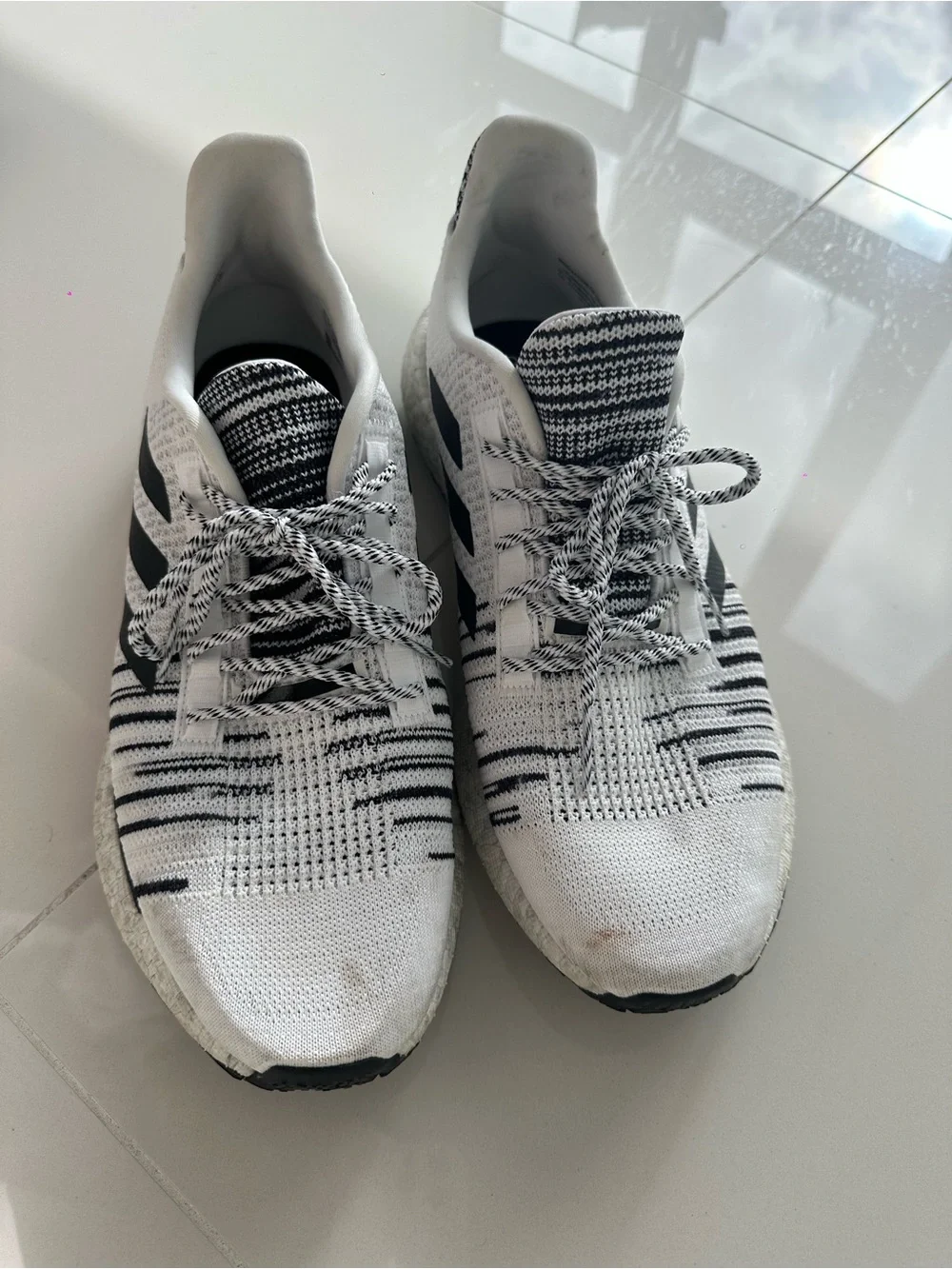 adidas White and Black Running Shoe with Boost Midsole
